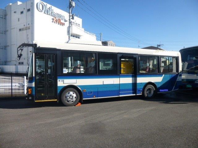 366 23年式いすゞ